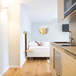 Blackhome I Contactless Check-in Appart hôtel